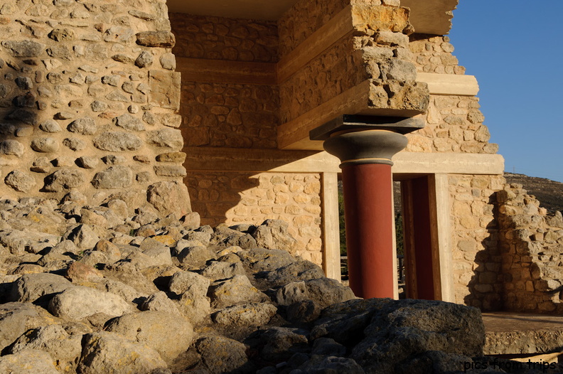 Knossos ruins2010d19c162.jpg